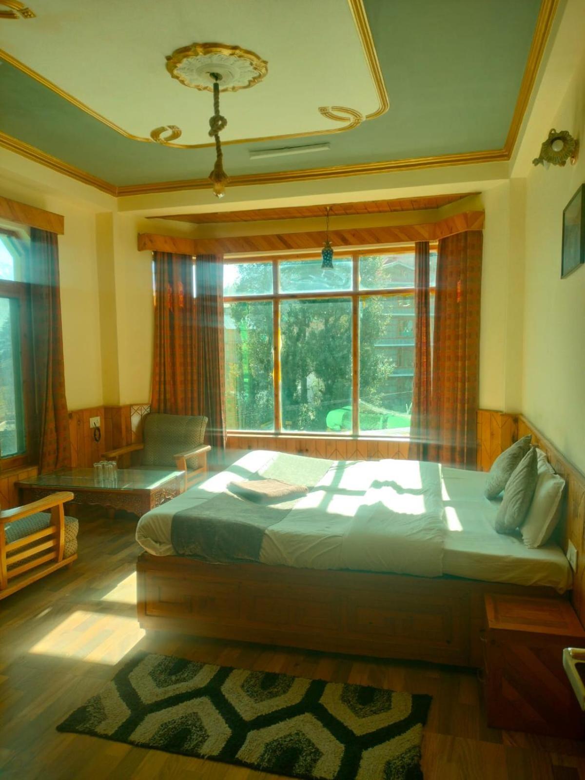 Govind Royal Stay Manāli Exteriér fotografie